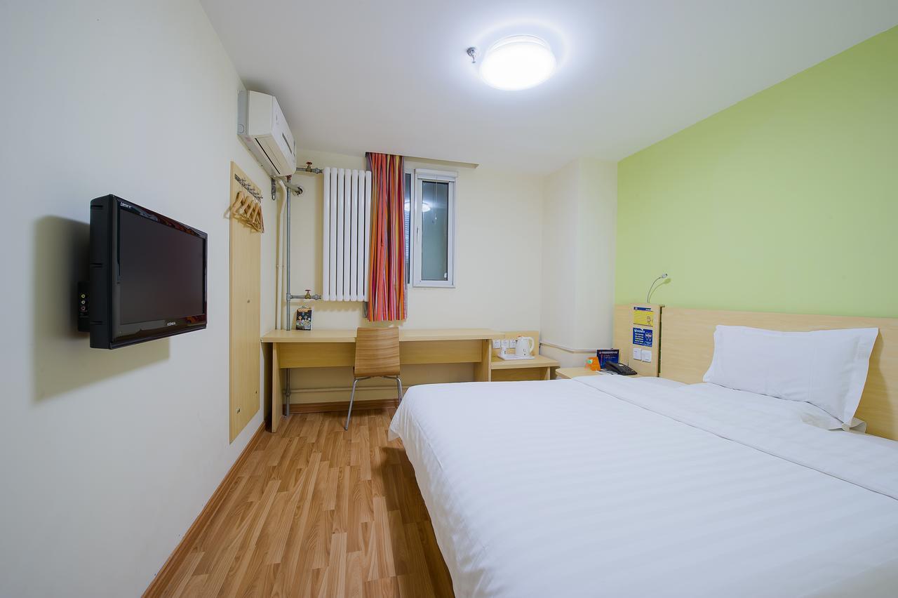 7Days Inn Guangzhou South Railway Station Huijiang Subway Station Экстерьер фото